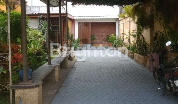 Rumah 2 Lantai Full Furnished Yang Luas di Pusat Kota Batu 2