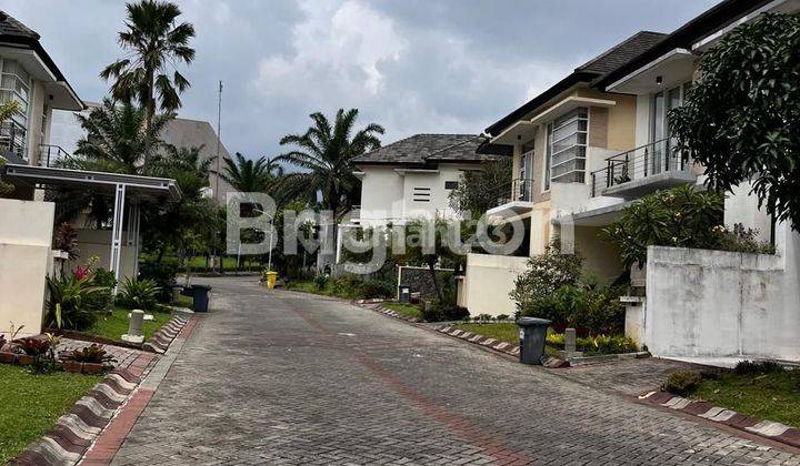 Rumah Cantik Modern di Kawasan Elit Kota Batu 1