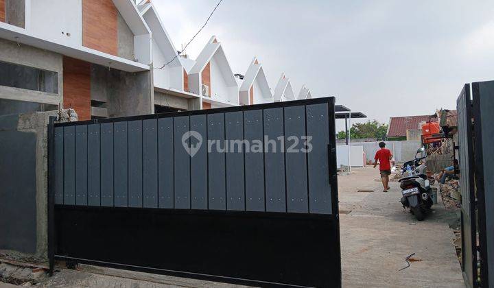 Rumah 2 lantai plus roftop d di Jl bintara, bekasi barat 2