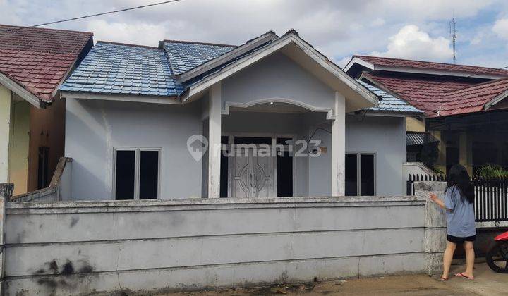 Rumah secondary yang minimalis dengan harga terjangkau :Jl.Tabrani Ahmad ,Pontianak (AS) 20