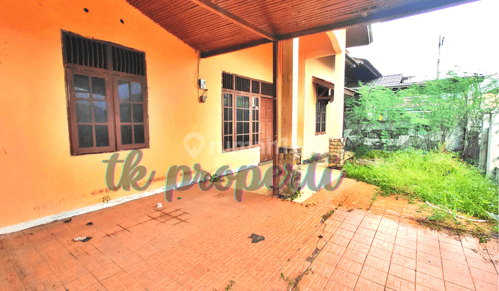 Disewa Rumah Strategis Bonus Perabotan Jl.paris 2 Pontianak ed  2