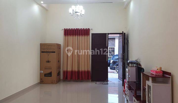 Disewa Rumah Cakep Bonus Perabotan Dengan Harga Terjangkau di Jl.paris 2 Pontianak,kalimantan Barat qt 01  4