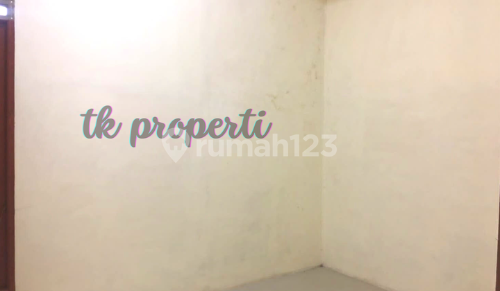 Disewa Rumah Strategis Bebas Banjir Jl.husein Hamzah Pontianak,kalimantan Barat ed  7
