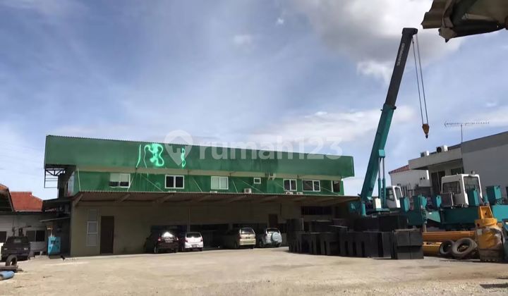 Land and Warehouse for Sale in Strategic Location, Cakung, East Jakarta Land and Warehouse for Sale in Strategic Location, Cakung, East Jakarta