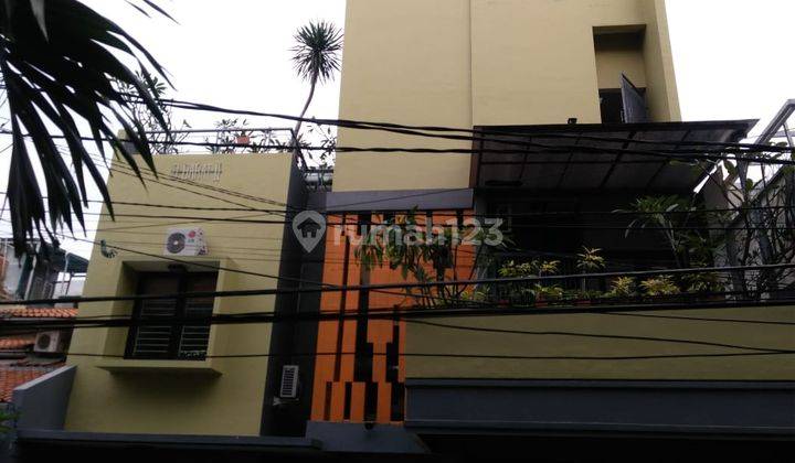 Dijual Cepat Rumah 3 Lantai di Tebet Jakarta Selatan 2