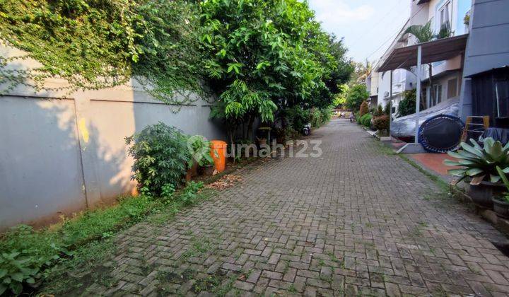 Rumah Bagus 2 Lantai Area Cirendeu Tangerang 6