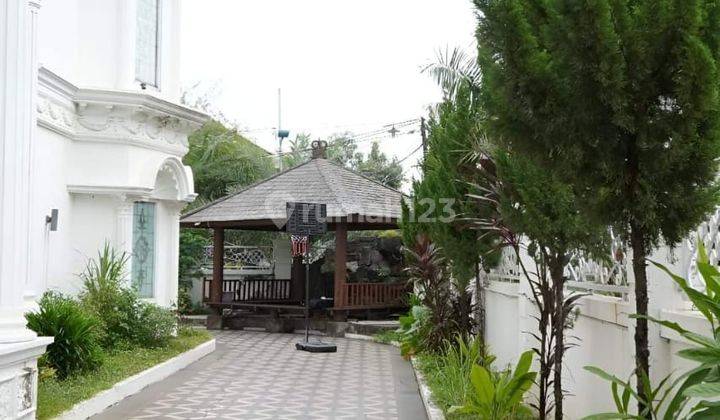 Rumah Mewah Full Furnished Bergaya Eropa di Pondok Kelapa Jakarta Timur 2