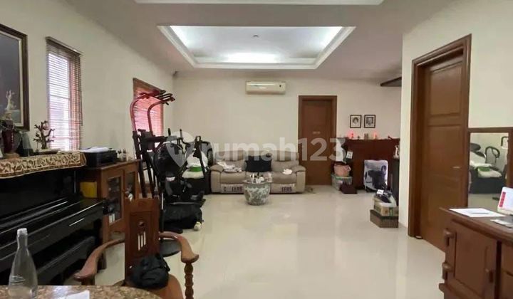 Dijual Rumah Harga Bawah NJOP Dekat Mall Ambasador Jakarta
