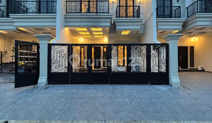 Dijual Rumah Mewah Akses Lebar Di Cempaka Putih Jakarta Pusat