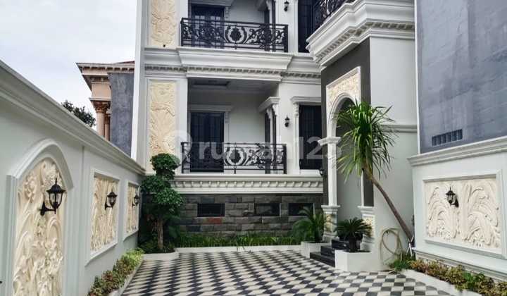 New Luxury Classic House in Jagakarsa, South Jakarta 2