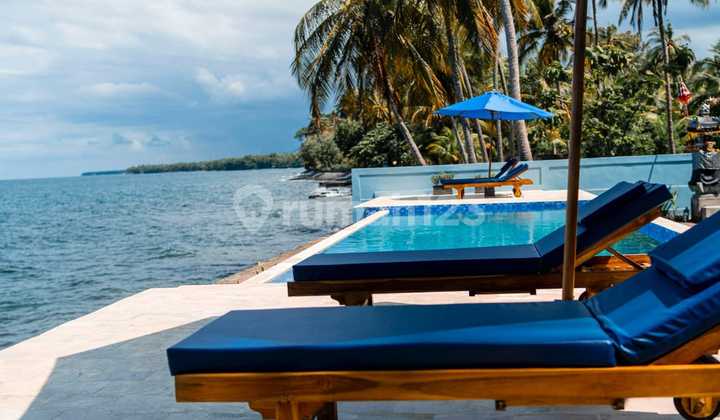 Villa Cantik Beach Front Di Buleleng, Bali