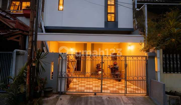 Jual Rumah Cantik Dalam Komplek di Duren Sawit Jakarta Timur Jual Rumah Cantik Dalam Komplek di Duren Sawit Jakarta Timur