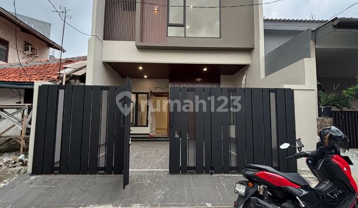 Rumah Desain Mewah Dalam Komplek Di Rawamangun Jakarta Timur