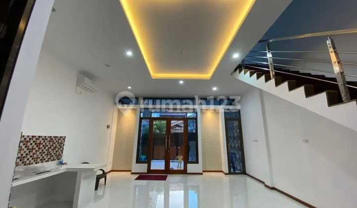 Ready-to-Occupy Contemporary Concept House in Tebet 2