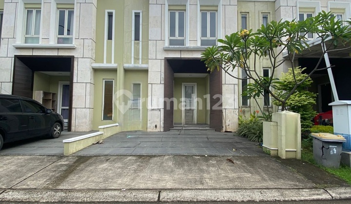 Beautiful Ready-to-Live House Inside Alam Sutera Area Beautiful Ready-to-Live House Inside Alam Sutera Area