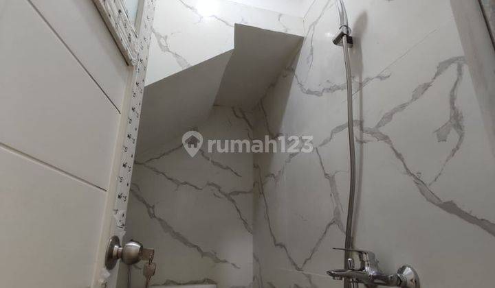 Rumah  mewah baru dijakarta barat palmerah 10