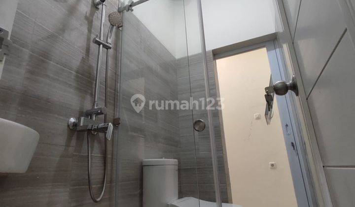 Rumah  mewah nyaman di jakarta timur rawamangun 6