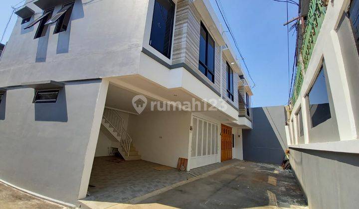 Rumah  berkualitas di Jl Baladewa dijakarta pusat senen 5