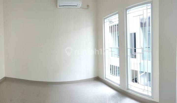 Rumah baru mewah murah dijual di Jl pisangan baru di jakarta timur Jatinegara 9