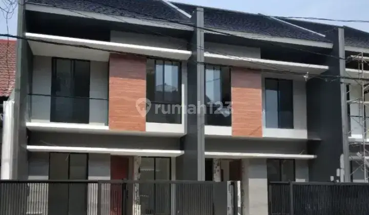 Rumah Baru Mulyosari Surabaya Timur 1