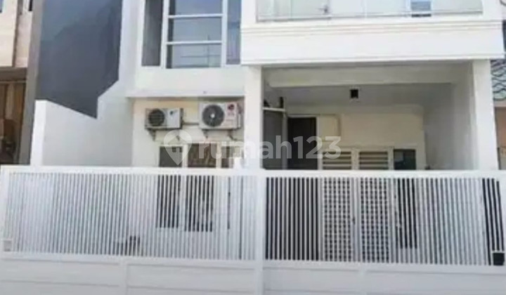 Minimalist Fully Furnished House at Taman Mutiara, Pakuwon City 1