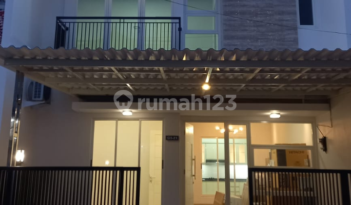 Rumah Baru 2 Lantai Selangkah Dari Pakuwon City Mall 1