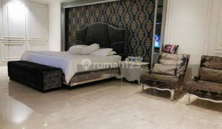 Rumah Classic Mewah di Jln Raya Boulevard Pakuwon Indah Sby 5