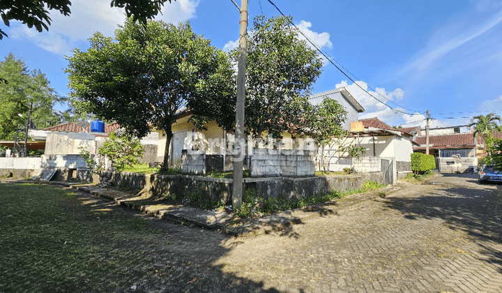 Rumah hitung tanah 3 menit menuju AEON MALL SENTUL  1