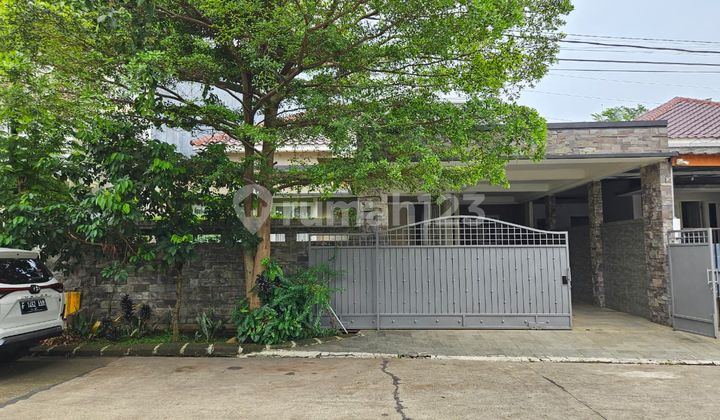 Boulevard Nusa Indah House Bogor – Facing the Park, 300m to West Sentul Toll Road 1