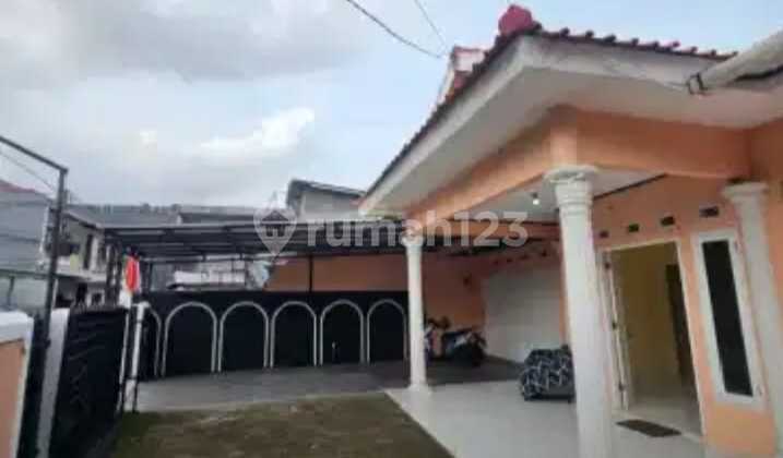 Di Sewa Rumah di Kawasan Cipete Jalan 2 Mobil Jakarta Selatan