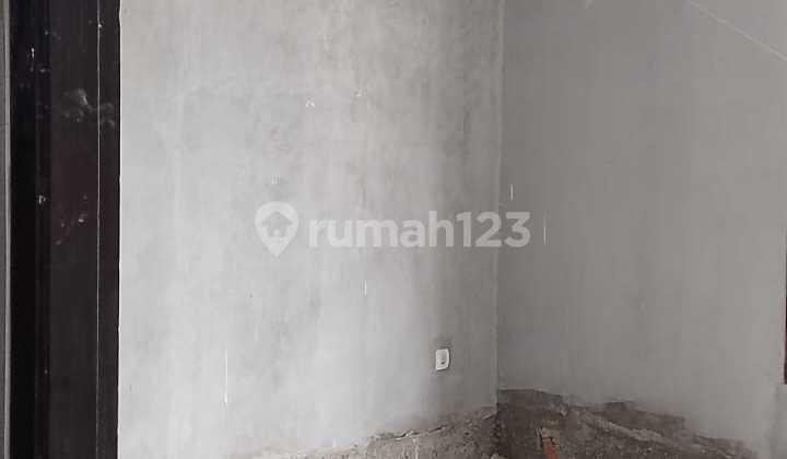 Dijual Rumah Baru ‎Dalam Tahap Finishing 90% Dlm Cluster di Jagakarsa Cocok Keluarga Besar. 2