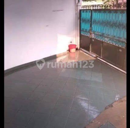 Disewakan Rumah Asri Dan Nyaman di Jakarta Pusat 2