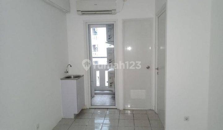 Jual Cepat Apartemen Green Pramuka City, Lokasi Strategis, Unfurnished 1