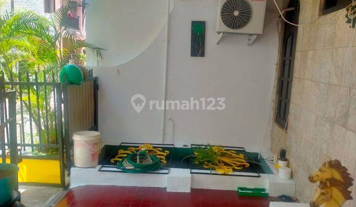 Dijual Rumah Lama Siap Huni Bonus Kost2an Aktif 3 Kamar di Pulo Asem, Rawamangun. 1