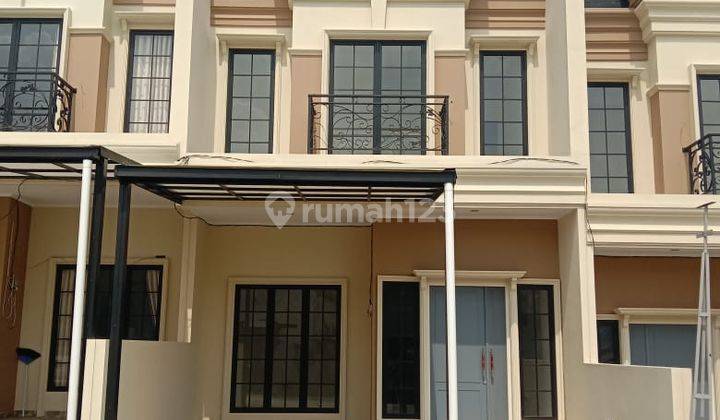 Dijual Rumah Gaya Arsitektur Modern 2 Lantai di Jagakarsa, Jaksel 1