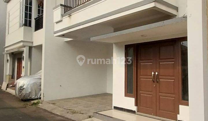 Dijual Rumah Siap Huni Lokasi Strategis di Jagakarsa, Jaksel 1