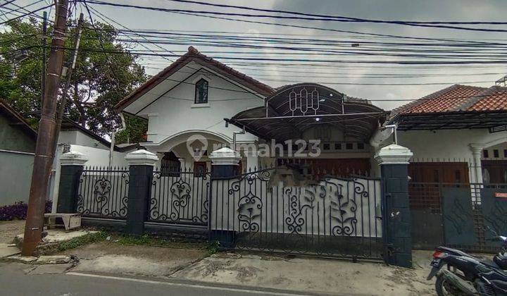 Disewakan Rumah Siap Huni, Lokasi Pinggir Jalan Jagakarsa Jaksel 1