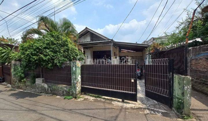 Dijual Rumah Lama Siap Huni Murah Hitung Tanah di Condet 1