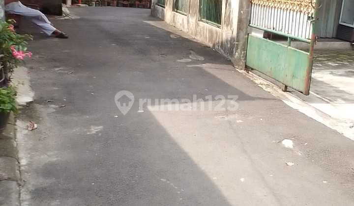 Di Jual Cepat Rumah tua Hitung tanah saja Di Jual Cepat Rumah tua Hitung tanah saja