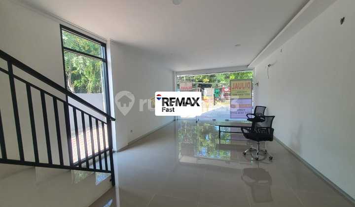 New Shop House For Sale, Ready for Business, Suitable for Cafe, Clinic or Office 2