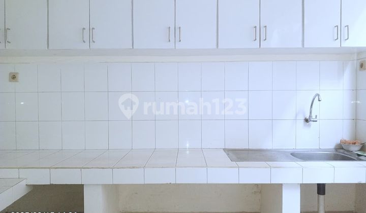 Strategic flood-free house for rent - ready to occupy, Kebayoran Baru, South Jakarta. 2