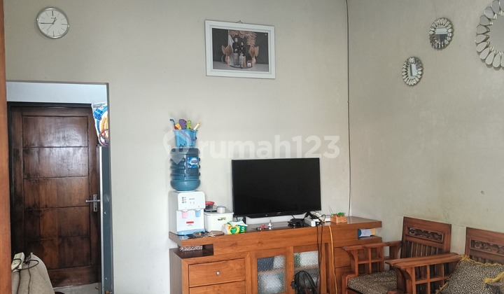 Dijual Rumah terawat dan Siap Huni, lokasi di Meruyung - Limo Dijual Rumah terawat dan Siap Huni, lokasi di Meruyung - Limo