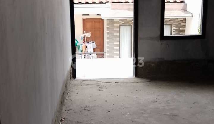 Dijual Rumah Baru ‎Dalam Tahap Finishing 90% Dlm Cluster di Jagakarsa Cocok Keluarga Besar.