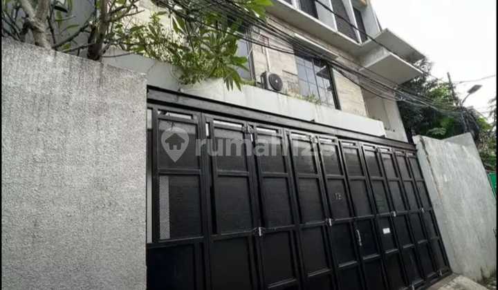 For Rent Ready-to-Occupy House in Kebon Kacang, Central Jakarta 2