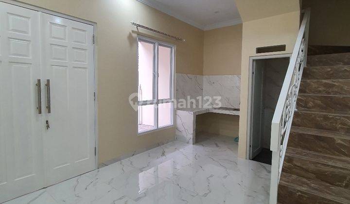 Di sewa rumah baru dalam kawasan Pejaten, jakarta selatan. 1