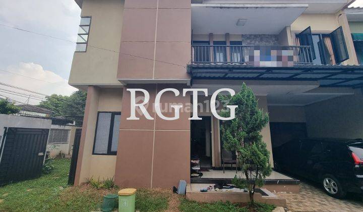 Disewakan Rumah Dua Lantai Furnish Jagakarsa 1