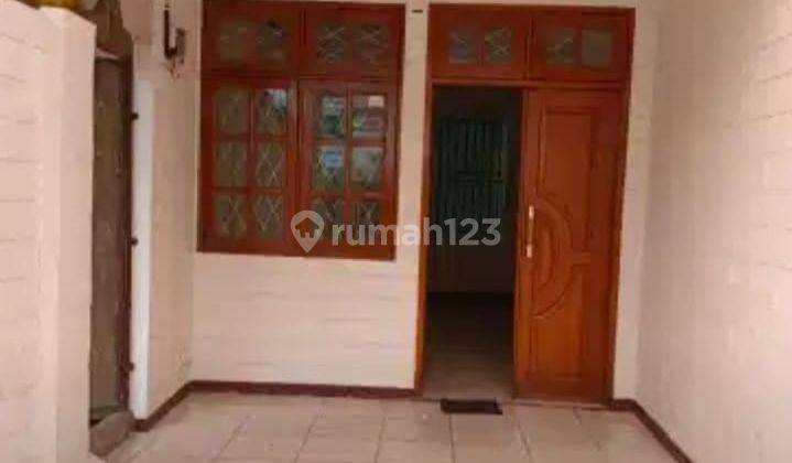 Di Sewa Rumah di Tebet Timur Jalan 2 Mobil  1