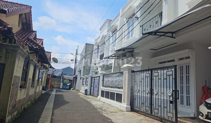 Di Jual Rumah Non Cluster Siap Huni Jagakarsa, Jaksel