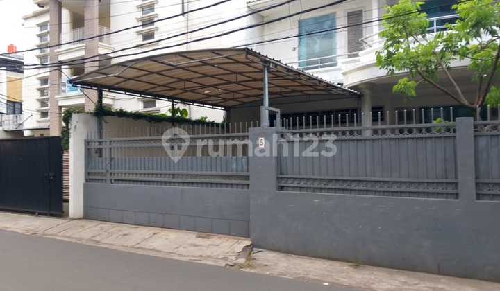 Di Sewa Rumah di Kawasan Pasar Minggu bisa untuk Kantor Jalan 2 Mobil Di Sewa Rumah di Kawasan Pasar Minggu bisa untuk Kantor Jalan 2 Mobil