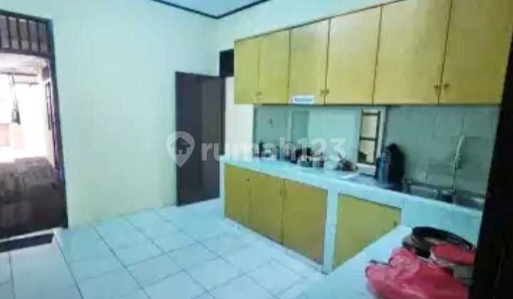 Di Sewa Rumah di Kawasan Cipete Jalan 2 Mobil Jakarta Selatan 2